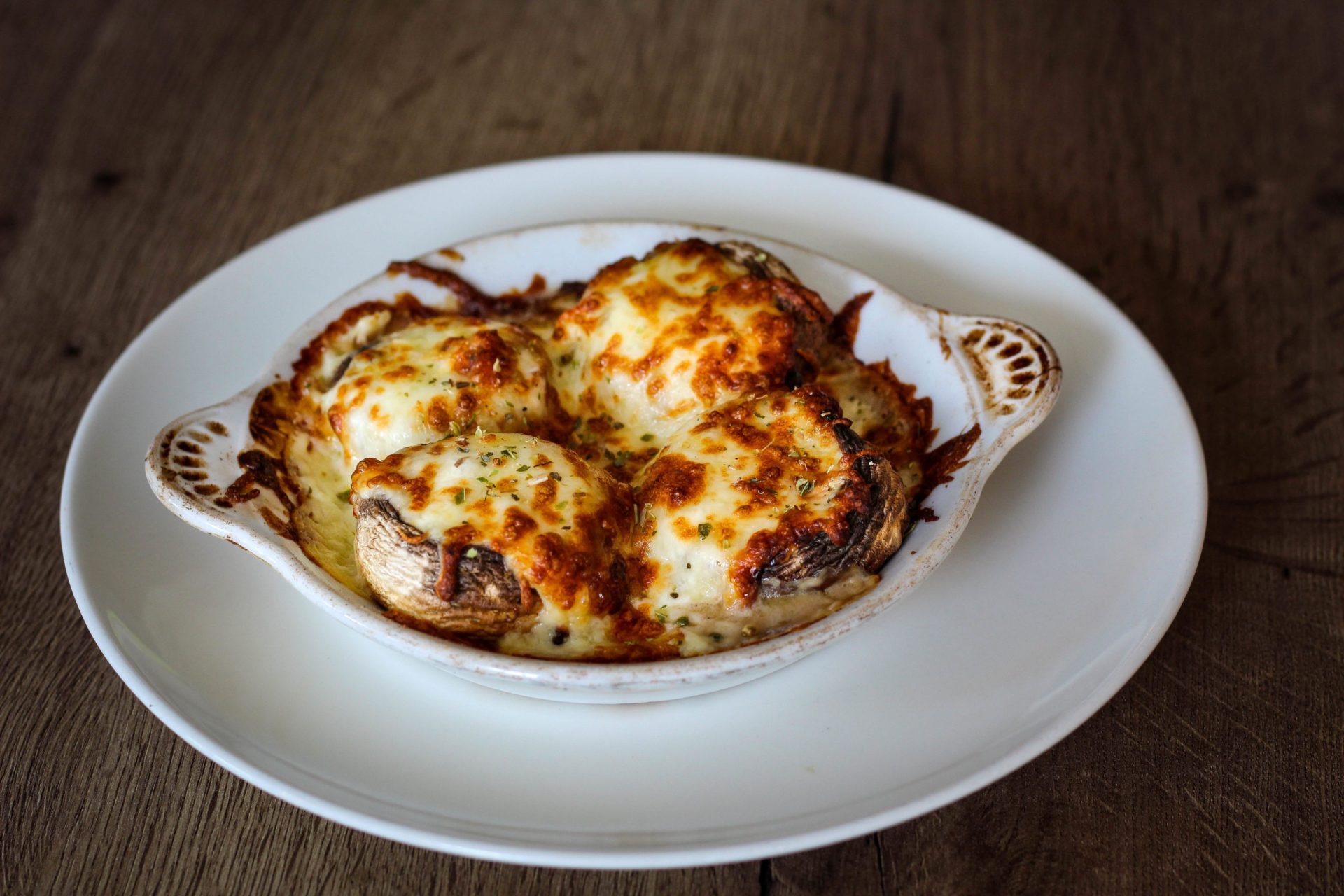 Gegratineerde champignons met kaas